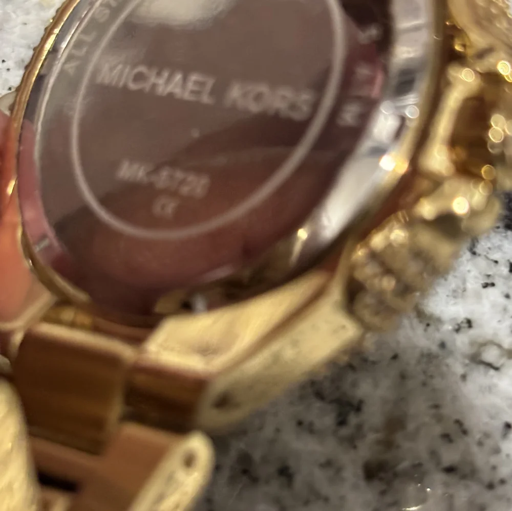MICHAEL KORS MEN'S WATCH - Picture 6 of 7